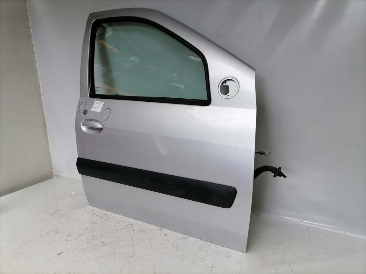 Dacia Logan MCV Bj.2009 original T&uuml;r vorn rechts Silber Bj.2009